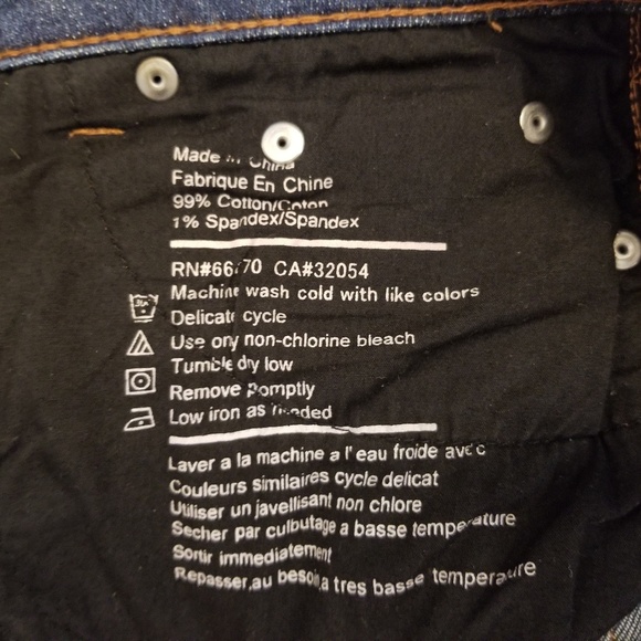 BDG ❤ Metal Studded Denim Cuffed Shorts Sz 4 - Picture 7 of 8